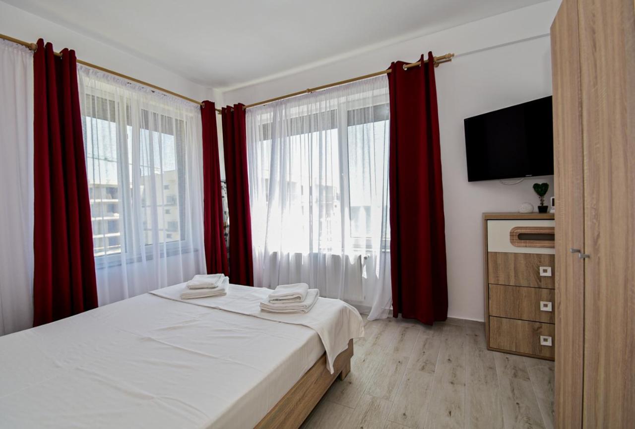 Sea View Astoria By Sunny Mamaia Apartment นาโวดาริ ภายนอก รูปภาพ