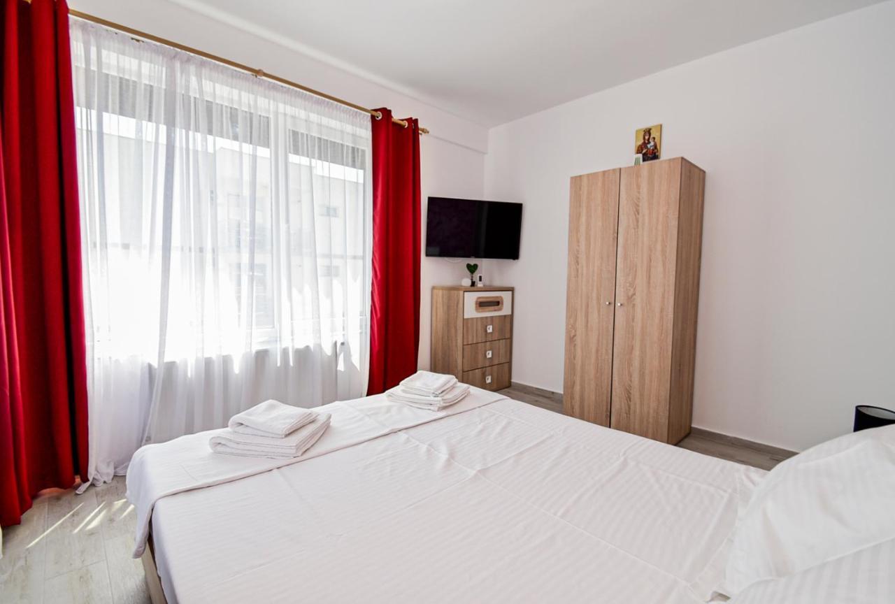 Sea View Astoria By Sunny Mamaia Apartment นาโวดาริ ภายนอก รูปภาพ