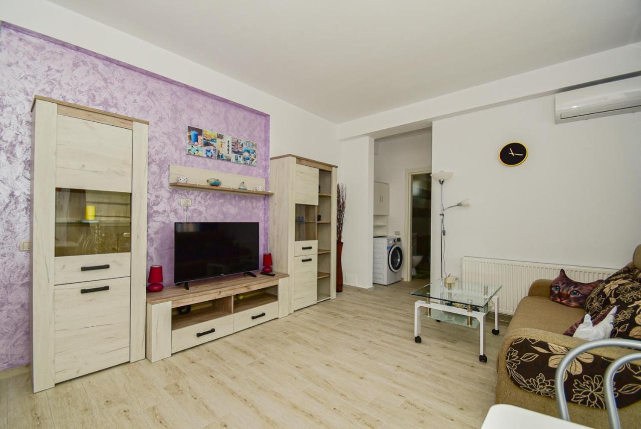 Sea View Astoria By Sunny Mamaia Apartment นาโวดาริ ภายนอก รูปภาพ